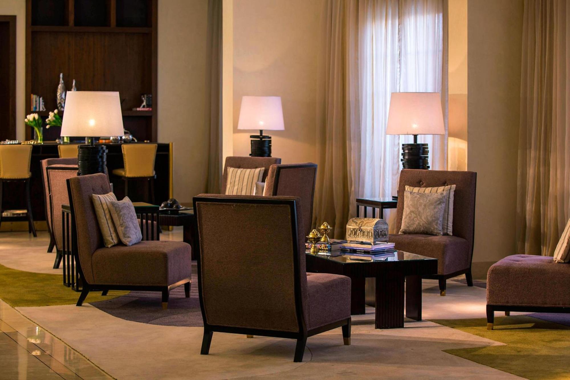 Renaissance Cairo Mirage City Hotel Exterior foto The lounge at the Four Seasons Hotel, Cairo