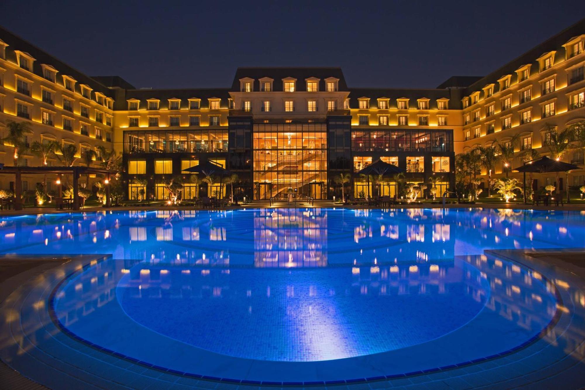 Renaissance Cairo Mirage City Hotel Exterior foto The pool at the Mandarin Oriental, Sanya